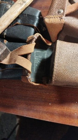 Vendo estás tres cartucheras
Quedan dos una marrón y otra negra sintética son mejores que las de cuero 01