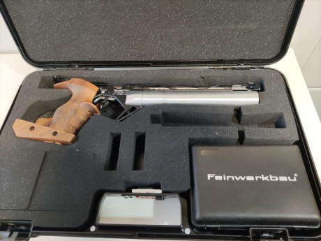 Hola.

Pongo a la venta una pistola de competición de aire comprimido monotiro Feinwerkbau P8X, calibre 00