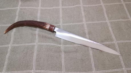Buenas compañeros,

Pongo a la venta estos 2 cuchillos de cocina japoneses. 

Ambos importados de Japón 01