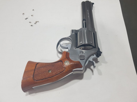 Vendo revolver Smith Wesson de 6 pulgadas de inoxidable por falta de uso y liberar cupo por 700€.
Saludos. 72