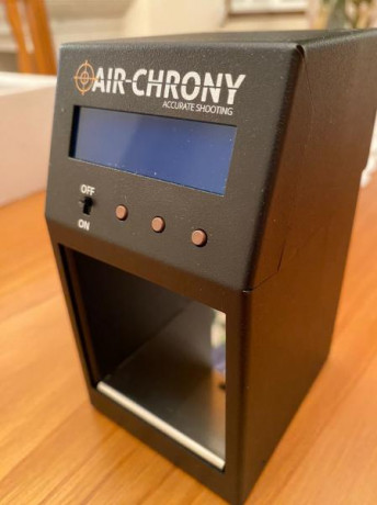 Buenos días, se vende cronógrafo balístico Air Chrony Mk3, está nuevo. Viene en su caja original y solo 02