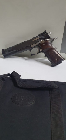 Un saludo al foro pongo esta magnífica pistola en venta de nueve milímetros de seis pulgadas su especialidad 02