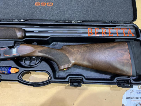 Vendo beretta 690 muy nueva, apenas la he usado, esta anunciada en armería la parra (se puede ver en su 01