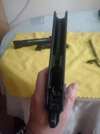 Buenas compañeros.

Vendo mi CZ Shadow 2 de 9 mm y 5", por no darle uso.

Se acompaña con 3 cargadores 12
