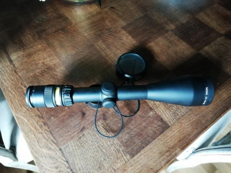 Vendo Trijicon Accupoint 2,5-10x56 casi nuevo, lleva inserto de tritio que se ve en oscuridad total y 12