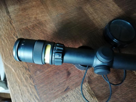 Vendo Trijicon Accupoint 2,5-10x56 casi nuevo, lleva inserto de tritio que se ve en oscuridad total y 11