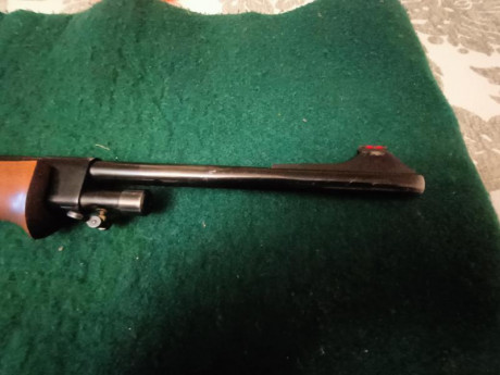 Buenos días,
Estoy retirando las armas que apenas uso, hoy le toca a este rifle, el arma está bastante 00