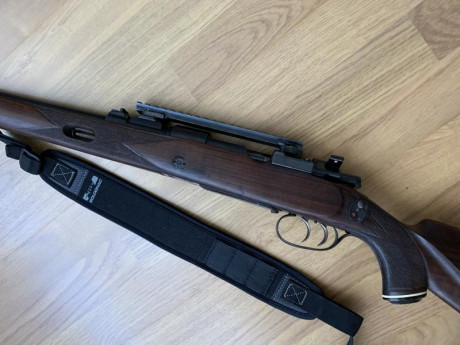 Venta de Rifle Konstanza 8x57 JS
Rifle del
Año 57 y realizado por encargo a un armero, rifle con un cromo 31