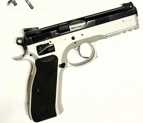 Un amigo vende Shadow Sp 01, con dos cargadores, maletín y algunos repuestos.
Se puede ver y probar en 02