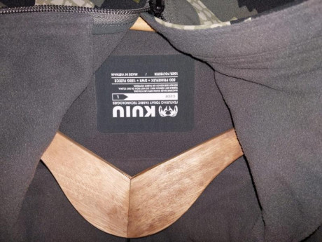 Hola a todos, 
Vendo NUEVA sin estrenar, con etiquetas y todo, está chaqueta KUIU por error de talla.

Chaketa 02