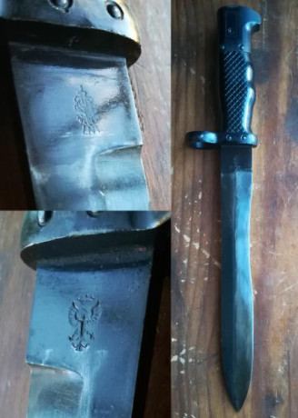 Hola. Vendo bayoneta CETME C con marcajes Toledo INI y escudo de Tierra.

Va sin funda. Afilada. Pavonado 00