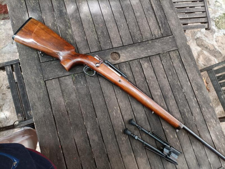   VENDIDO  

Un buen amigo vende este Carl Gustafs de cañón pesado, versión tiro.
 Cartucho 6'5x55
Ideal 00