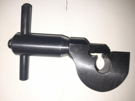 Vendo los siguientes accesorios para varios modelos de Mosin Nagant:
-Herramienta para regular el punto 12