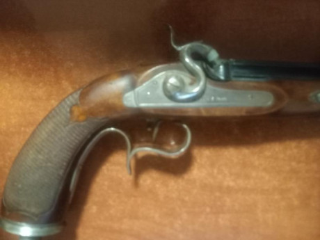 Vendo rochate de paris de arsa por 150 eu mas portes ,la arma se encuentra en valencia 01