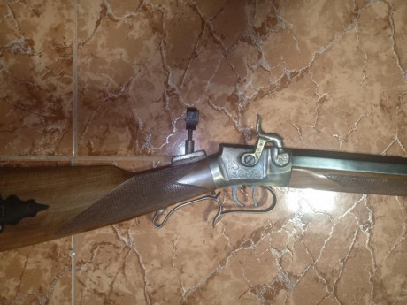 Vendo rifle wesson hege de piston 400 eu mas portes ,la arma esta en valencia 01