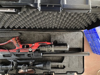Vendo daystate alpha wolf del 5.5 con bipode delantero y trasero y alargador de carril para la botella 01