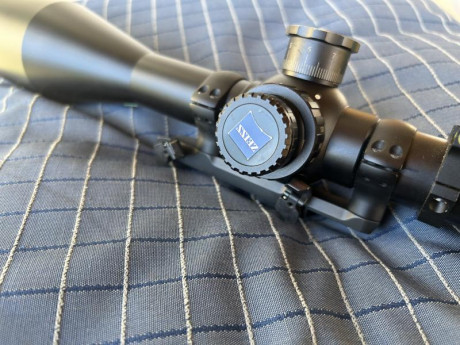 Pues por falta de uso lo pongo a la venta esta en un estado perfecto estetivo y de uso con monturas blaser
El 01