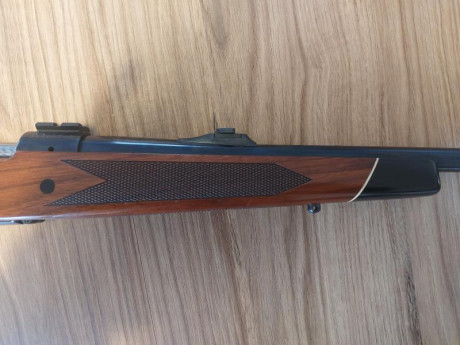 Rifle de cerrojo Winchester 70 en calibre 7mm remington magnum.

Buen estado general como se puede ver 11