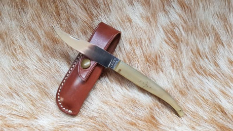 Buenos días compañeros,

Pongo a la venta una serie de navajas de mi colección, todas en perfecto estado.

Envío 110