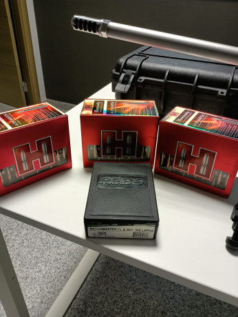 Se vende  Savage 110 Elite Precision 338 Lapua Mag más complementos .Está impoluto sin estrenar mejor 00