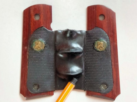Hola, pongo varios tipos de cachas para las Colt 1911 Y Colt Mustang 380 

aun quedan de las militares 50