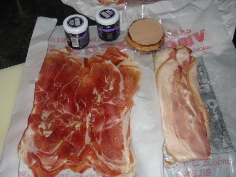 Queridos amigos: ante las expectación :8 causada por el desayuno que me he pegado esta mañana, el cual 120