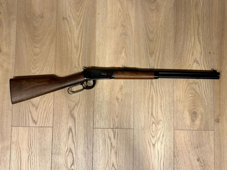 Vendo Winchester 94 en calibre 30-30 nuevo. Nunca se ha usado. Lo compre hace 1 año y no ha salido del 02