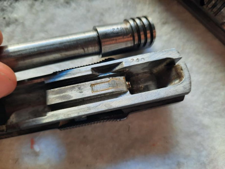 Buenas a todos,

Muy a mi pesar pongo a la venta esta magnífica  Astra 300  fabricada en  1934 . Es del 11
