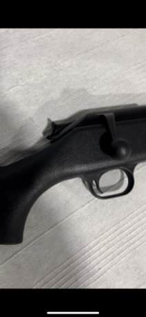 Hola compañeros, el blaser r8 ya se lo he cambiado a un compañero del grupo. Y ahora vendo un blaser r93 02