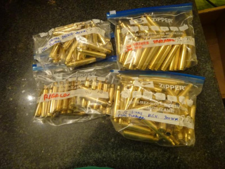 Muy buenas,
Vendo lote de vainas del calibre .300 Win. Mag.
52 vainas MEN, 25 vainas Barnes, 50 vainas 02