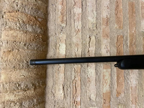 Vendo rifle Bergara B14 Sporter del calibre 308, con cargador extraible y pera táctica en el cerrojo (también 02