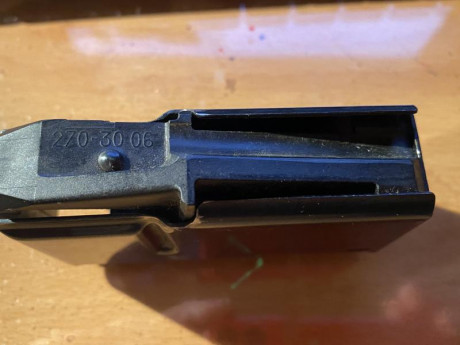 Buenas a todos y gracias de antemano
Estoy buscando un cargador para mí Browning MK3 del calibre 9,3*62 80