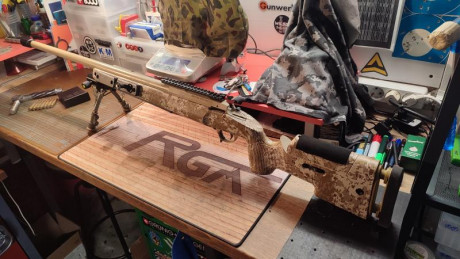 Buenos dias, vendo este magnífico rifle, comprado a un compañero del foro y el cual no he utilizado.
Me 10