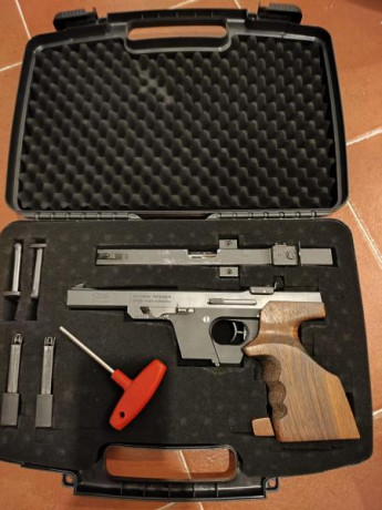 Hola: (**VENDIDA**)
Pongo a la venta (**VENDIDA**) pistola con doble carro Walther GSP del calibre 32 01