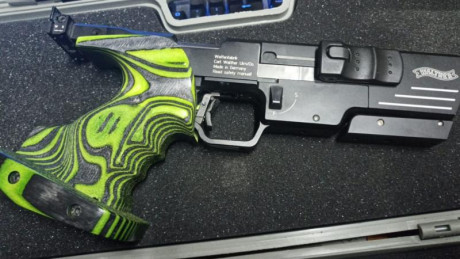 Compañeros pongo a la venta mi Walther SSP 22 lr, cachas madera laminada. Se entrega con su maletin, llaves 01
