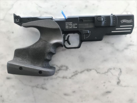 Hola a todos.
Por dejar el tiro con armas de fuego, pongo a la venta mi pistola Walther SSP de calibre 00