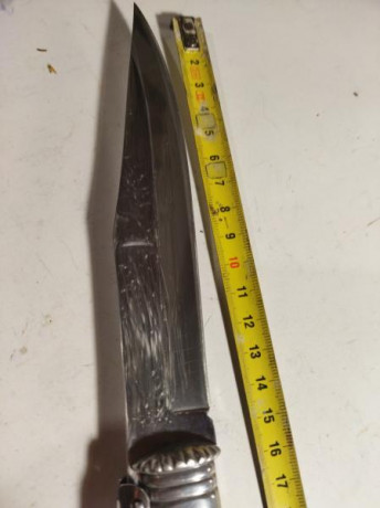 Cuchillo Bowie Cudeman 106c totalmente nuevo con cachas de asta. Está en valencia. 90€ portes a parte. 12