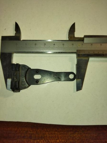 Saludos a todos.

Busco recambio de la mira trasera de mi Gamo Expo de finales de los 80. La rueda de 51