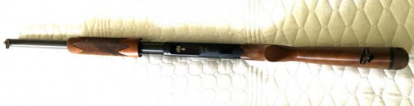 Pongo este anuncio en nombre de un amigo mío. 
Se trata de una Mossberg 500 del año 2002 en estado nuevo, 01