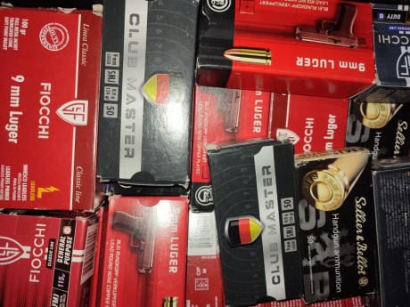 Recarga, 
Hola, vendo vainas- de un solo uso, del 38 y 9 mm, varias marcas, la mayoría fiocchi, todas 00