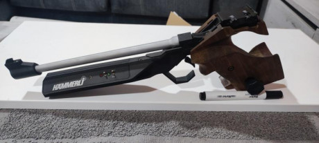Vendo pistola para libre mod. Hammerli 162 electrónica el arma se encuentra en perfecto estado incluye 02