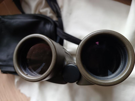 Ya no los pienso usar y por tal motivo los saco a venta.
- Leica Trinovid 8x42, en muy buen estado. Con 02