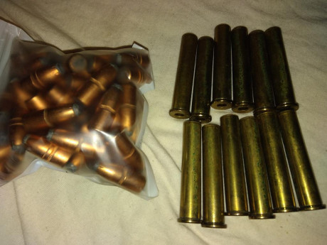 Vendo vainas y puntas del .375 Winchester, fueron en su dia desmontadas de cartuchos de fabrica de munición 10