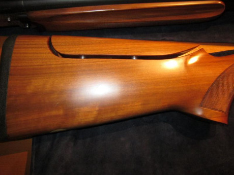 Hola.
Pongo a la venta, Beretta S687 Sporting.
Cañón de 71cm, banda ancha con 5 polichok originales Beretta,selector 11