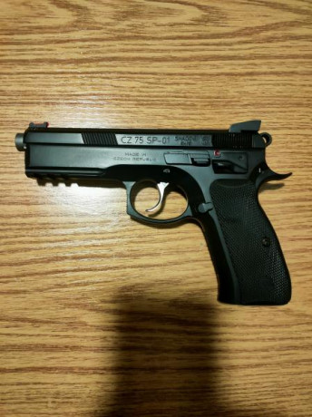 Buenas a todos. VENDO CZ 75 SP 01 SHADOW 9 MM con cuatro cargadores. 700€
Perfecto estado. 01