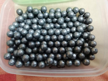 VENDO 317 proyectiles esféricos, de plomo, para armas de avancarga.
Diámetro .350 milésimas de pulgada
Precio 00