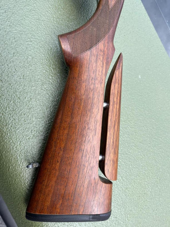 Hola buenas tardes, se pone la venta esta escopeta superpuesta Stinger del calibre 28 comprada por capricho 01