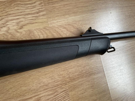 Vendo este rifle en muy buen estado, tiene anillas portafusil, alza y punto de mira. No tiene IC y se 12