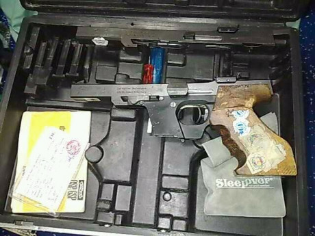 Vendo pistola Walther con dos carros (GSP-32 y GSP Cal. 22lr) en muy buen estado.
1300€
Tlf.: 609466320
e-mail: 02