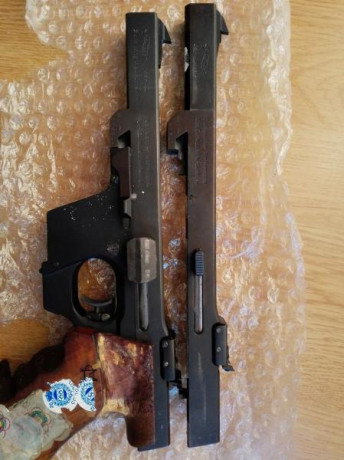 Vendo pistola Walther con dos carros (GSP-32 y GSP Cal. 22lr) en muy buen estado.
1300€
Tlf.: 609466320
e-mail: 00